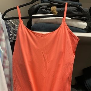 NEW YORK & COMPANY TANK